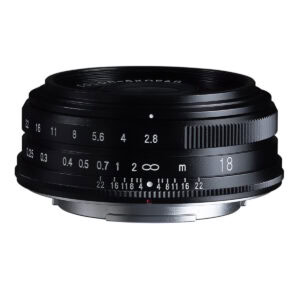 Voigtländer Color-Skopar 18mm F2,8 Weitwinkelobjektiv für Kameras.